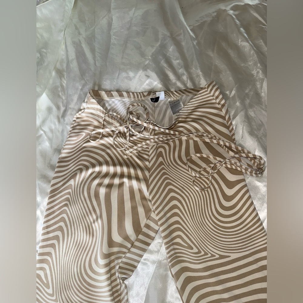 Groovy Pants! 🪩 - Picture 8 of 11